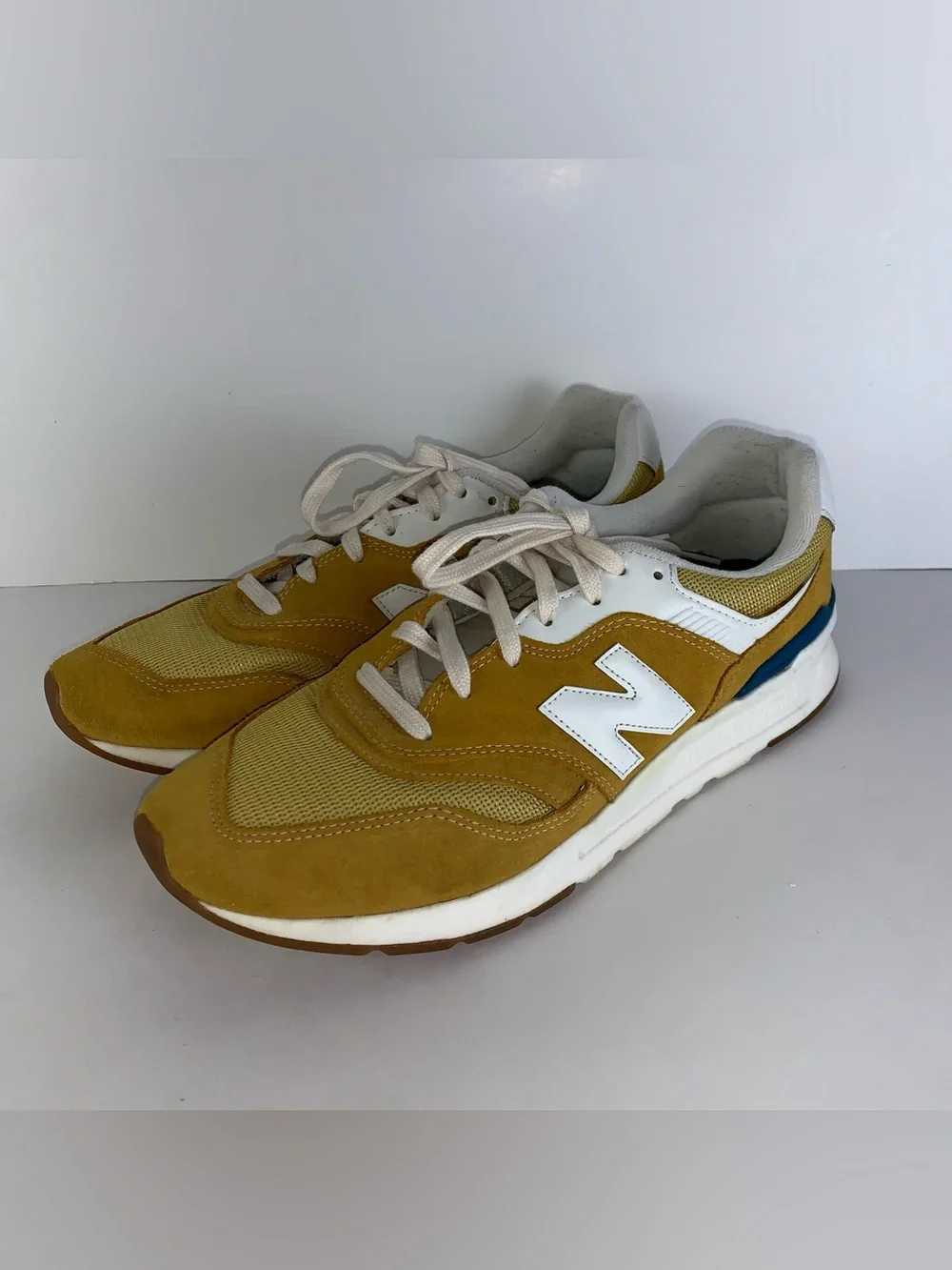 New Balance 997H Gold Suede Retro Fashion Sneakers Men's Size 11
